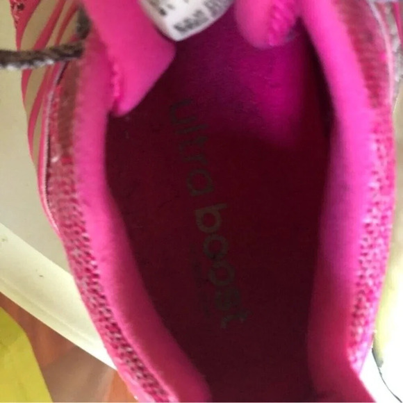 Adidas Ultra boost 4.0  Running Training Shoes Shocking‎ Pink Size 8.5 - Picture 5 of 11